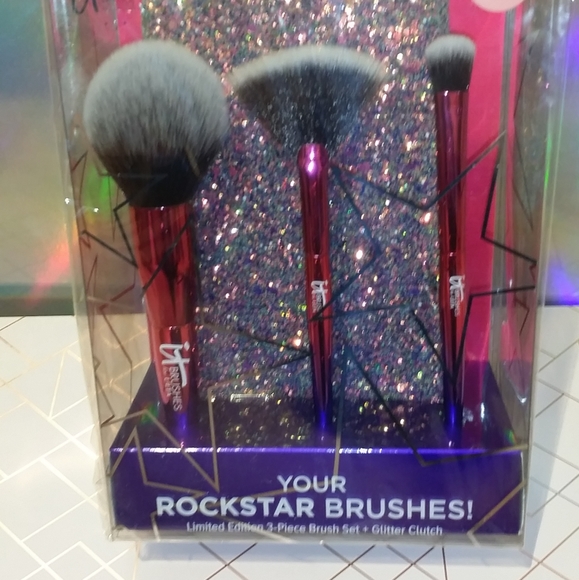 NEW It Cosmetics Brushes for Ulta Rockstar Brushes - Picture 3 of 9